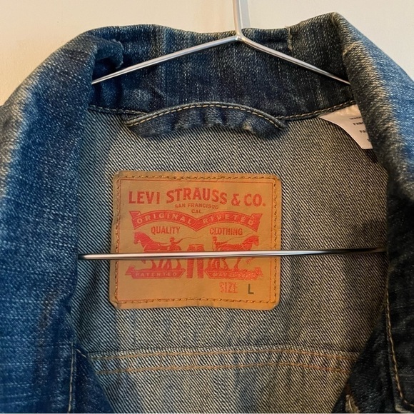 Levi’s Trucker Denim Jacket - Picture 3 of 14
